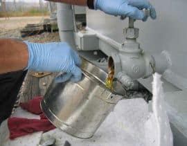 Flushing drain valve